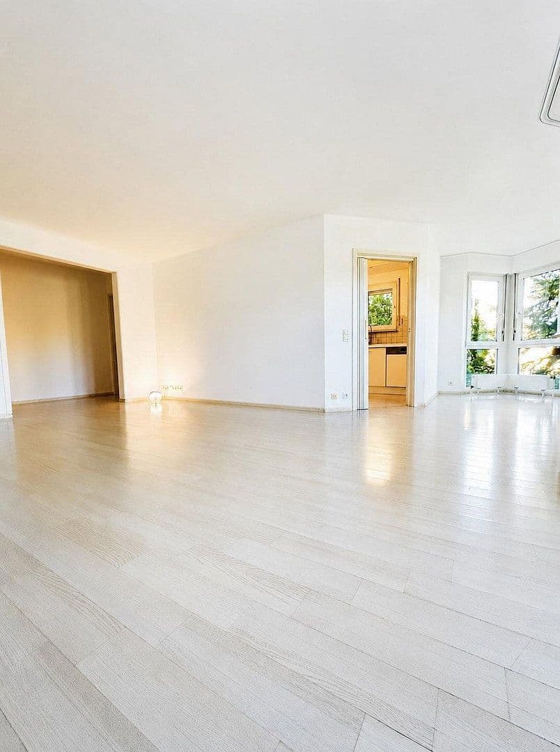 2 bedroom with open-plan kitchen flat for sale, 85 m², Bahnhofstraße, Schwaikheim, Baden-Württemberg 2 bedroom with open-plan kitchen flat for sale, 85 m², Bahnhofstraße, Schwaikheim, Baden-Württemberg