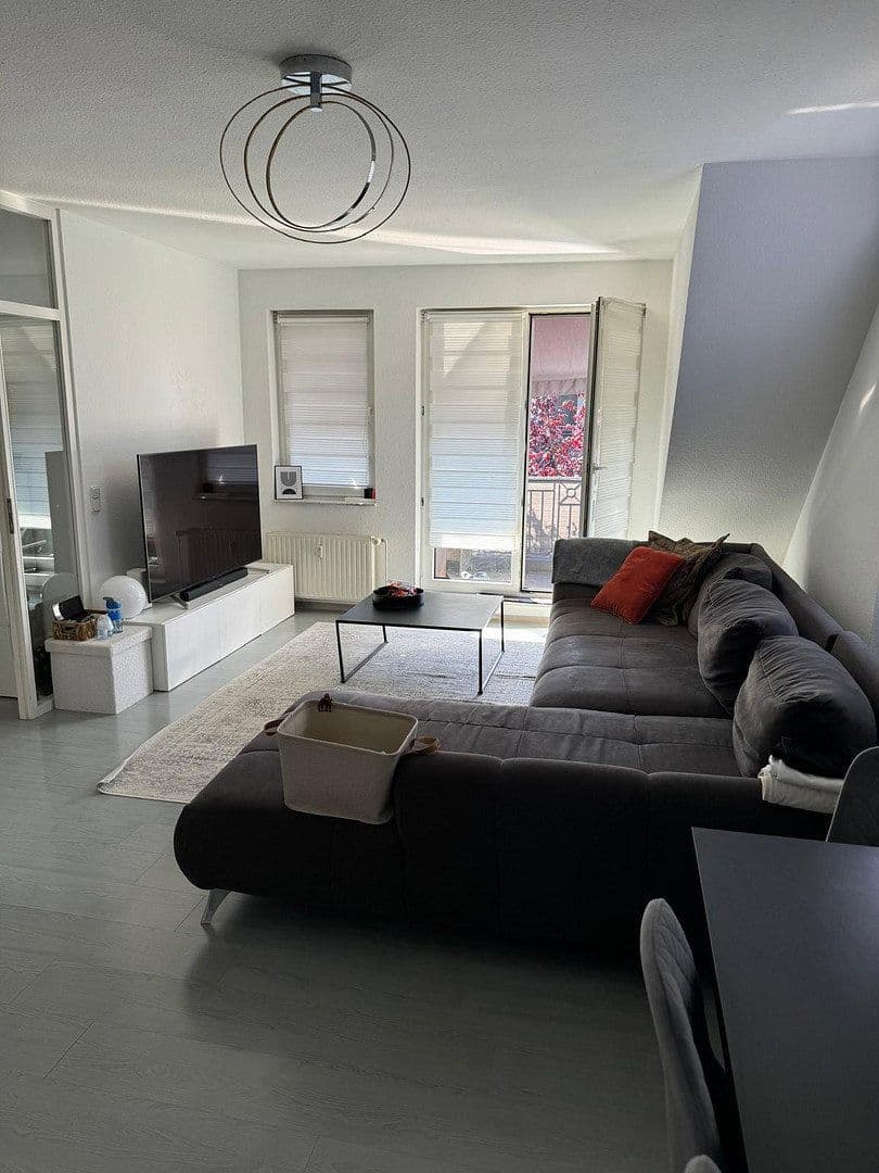 2 bedroom with open-plan kitchen flat to rent, 87 m², Berliner Straße 55, Niederkassel, North Rhine-Westphalia 2 bedroom with open-plan kitchen flat to rent, 87 m², Berliner Straße 55, Niederkassel, North Rhine-Westphalia