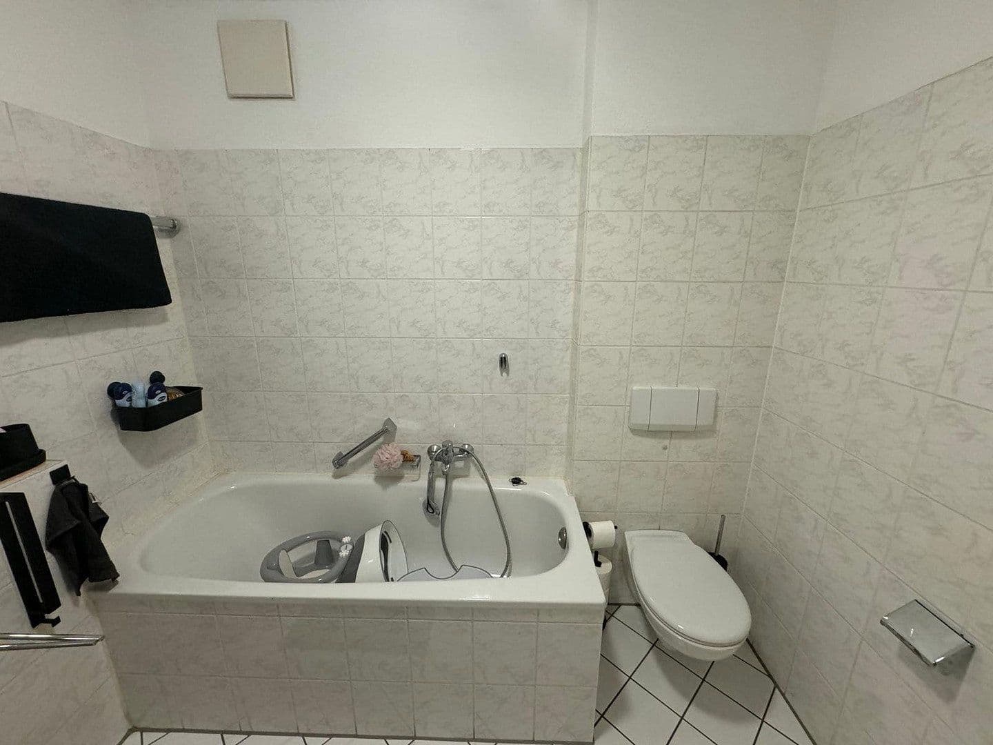2 bedroom with open-plan kitchen flat to rent, 87 m², Berliner Straße 55, Niederkassel, North Rhine-Westphalia 2 bedroom with open-plan kitchen flat to rent, 87 m², Berliner Straße 55, Niederkassel, North Rhine-Westphalia