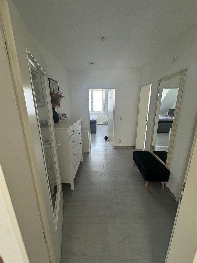 2 bedroom with open-plan kitchen flat to rent, 87 m², Berliner Straße 55, Niederkassel, North Rhine-Westphalia 2 bedroom with open-plan kitchen flat to rent, 87 m², Berliner Straße 55, Niederkassel, North Rhine-Westphalia