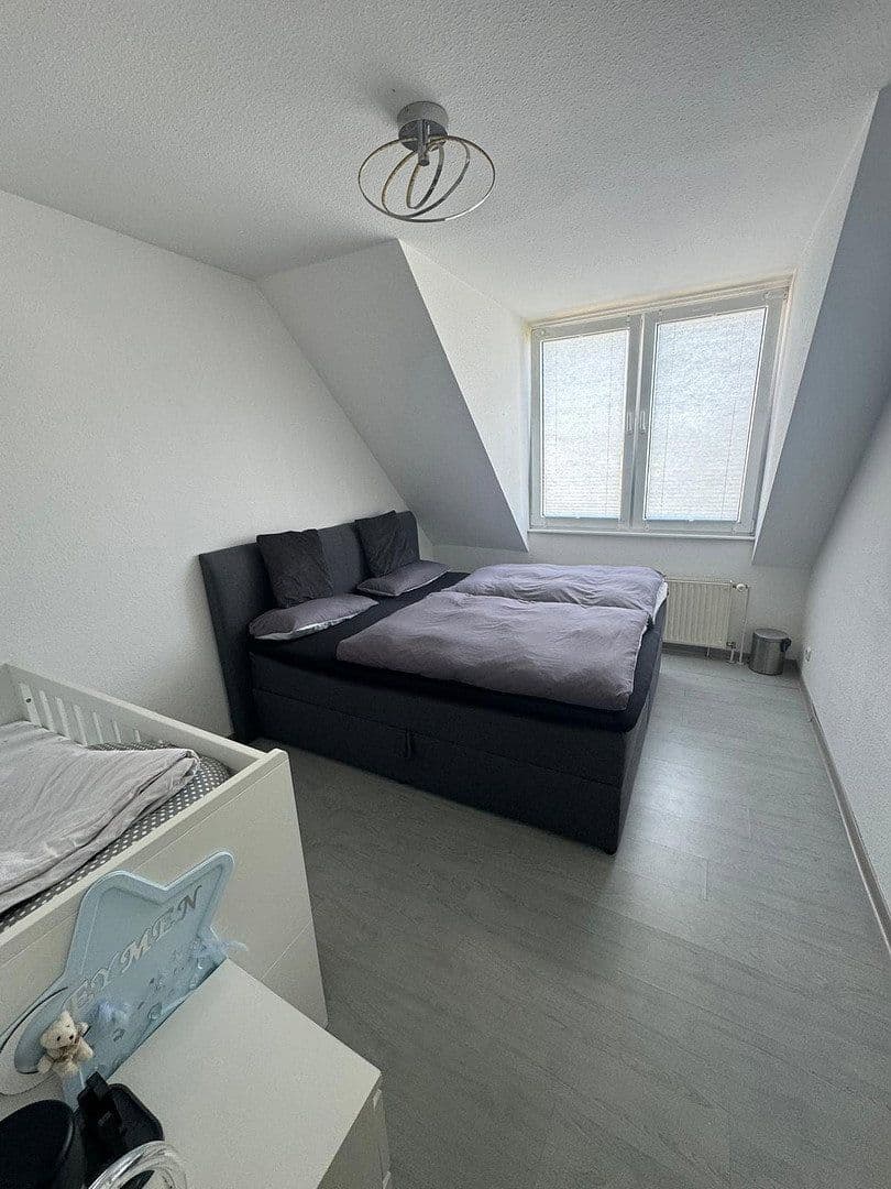 2 bedroom with open-plan kitchen flat to rent, 87 m², Berliner Straße 55, Niederkassel, North Rhine-Westphalia 2 bedroom with open-plan kitchen flat to rent, 87 m², Berliner Straße 55, Niederkassel, North Rhine-Westphalia
