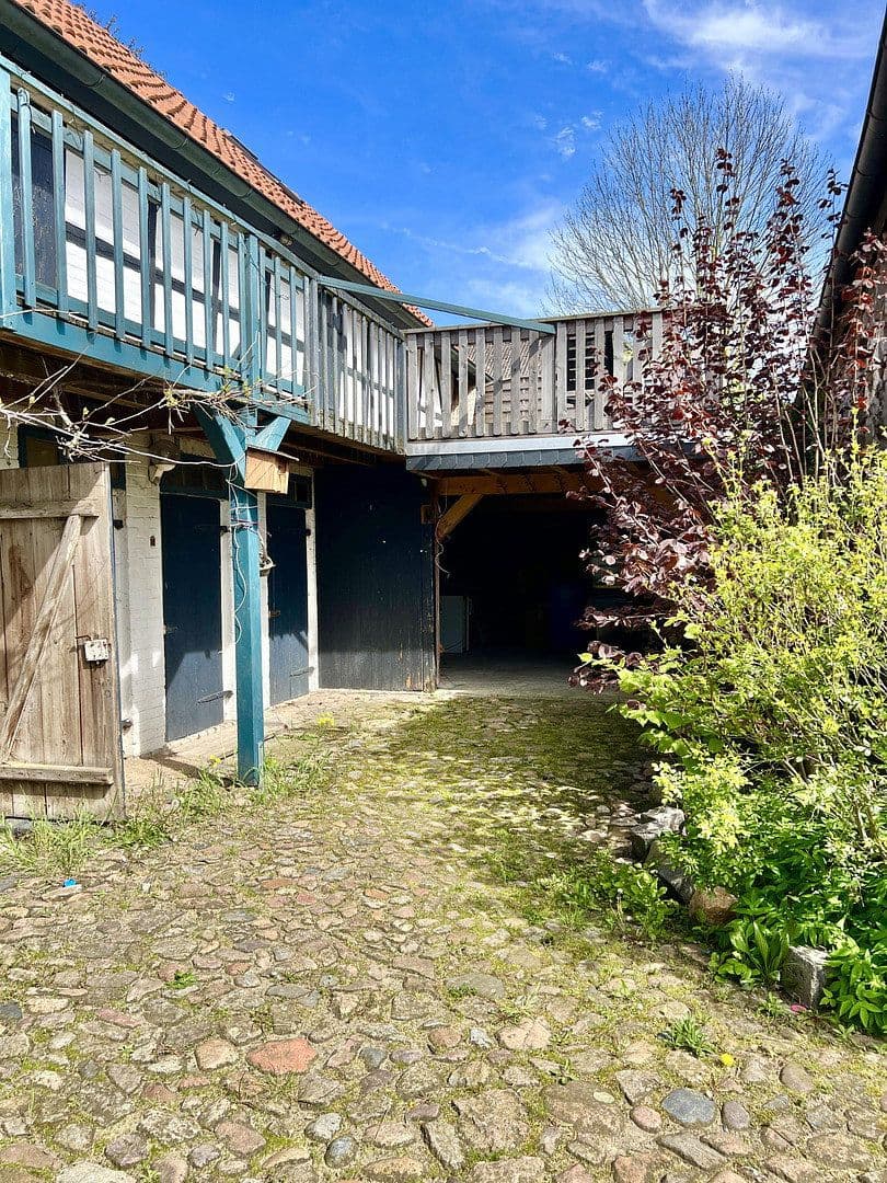 house for sale, 400 m², Im Rundling 21, Lemgow, Lower Saxony house for sale, 400 m², Im Rundling 21, Lemgow, Lower Saxony