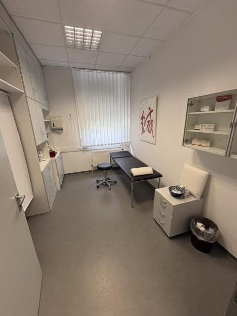 office to rent, 120 m², Schubertstrasse 32, Neu-Anspach, Hesse office to rent, 120 m², Schubertstrasse 32, Neu-Anspach, Hesse