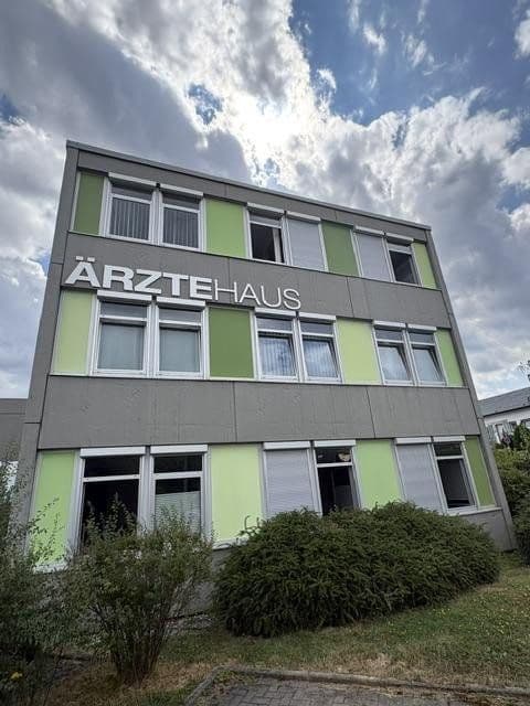 office to rent, 120 m², Schubertstrasse 32, Neu-Anspach, Hesse office to rent, 120 m², Schubertstrasse 32, Neu-Anspach, Hesse