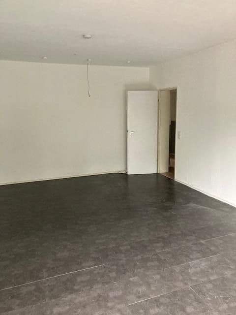 4 bedroom flat to rent, 103 m², Reinshagener Str. 106, Remscheid, North Rhine-Westphalia 4 bedroom flat to rent, 103 m², Reinshagener Str. 106, Remscheid, North Rhine-Westphalia