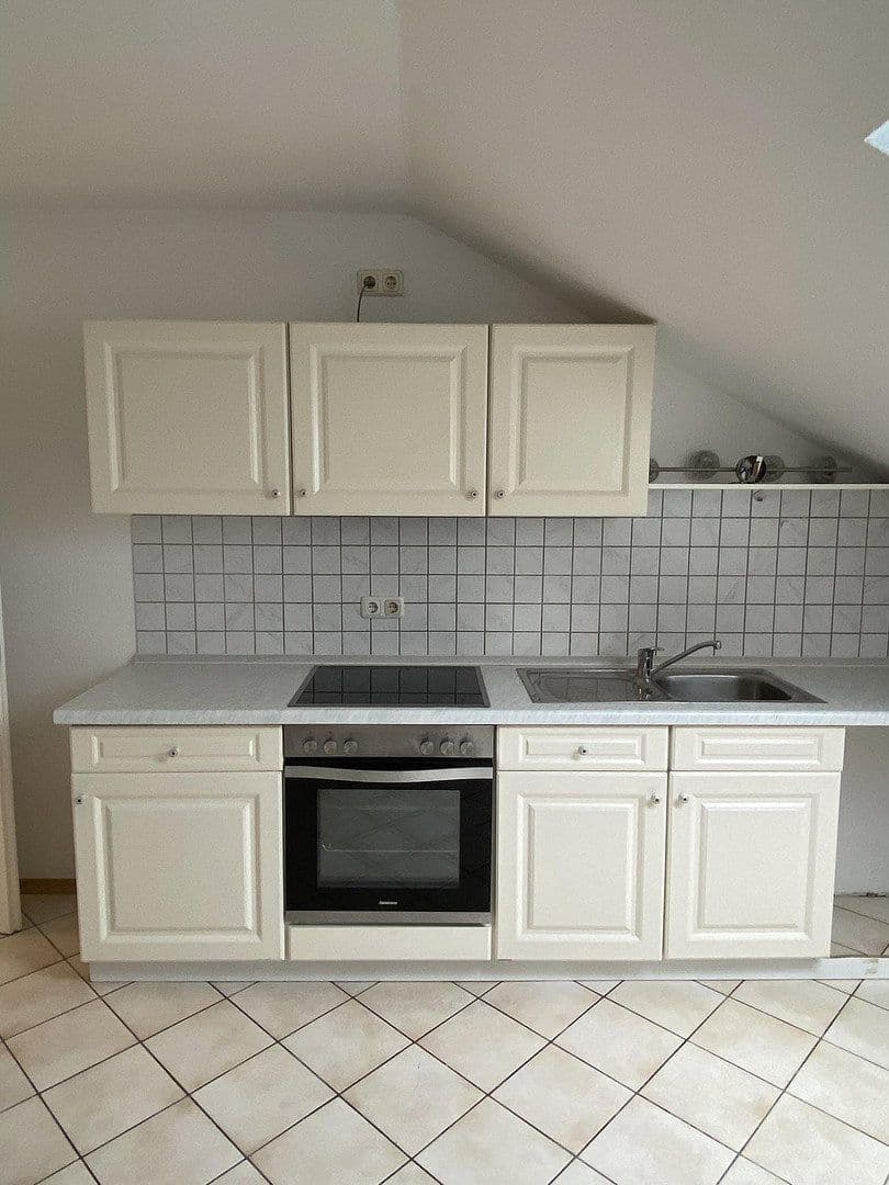 2 bedroom with open-plan kitchen flat to rent, 90 m², Königsdorf, Bavaria 2 bedroom with open-plan kitchen flat to rent, 90 m², Königsdorf, Bavaria