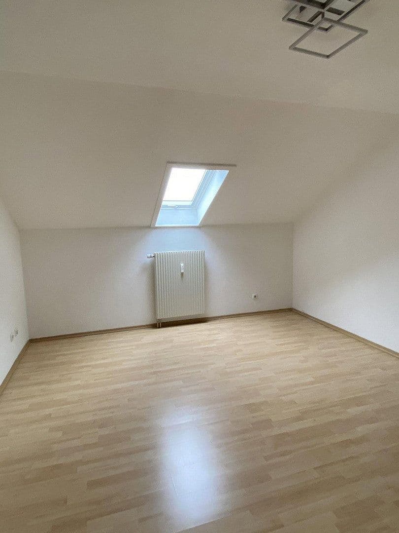 2 bedroom with open-plan kitchen flat to rent, 90 m², Königsdorf, Bavaria 2 bedroom with open-plan kitchen flat to rent, 90 m², Königsdorf, Bavaria