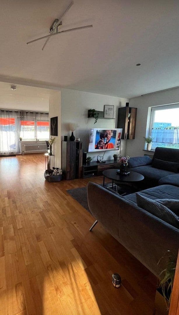 1 bedroom with open-plan kitchen flat to rent, 92 m², Lindenweg 11, Leinfelden-Echterdingen, Baden-Württemberg 1 bedroom with open-plan kitchen flat to rent, 92 m², Lindenweg 11, Leinfelden-Echterdingen, Baden-Württemberg