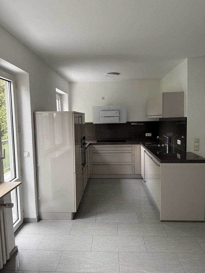 1 bedroom with open-plan kitchen flat to rent, 56 m², Essen, North Rhine-Westphalia 1 bedroom with open-plan kitchen flat to rent, 56 m², Essen, North Rhine-Westphalia
