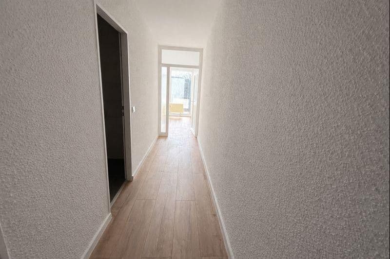 4 bedroom flat to rent, 106 m², Langerfelder Straße 115, Wuppertal, North Rhine-Westphalia 4 bedroom flat to rent, 106 m², Langerfelder Straße 115, Wuppertal, North Rhine-Westphalia