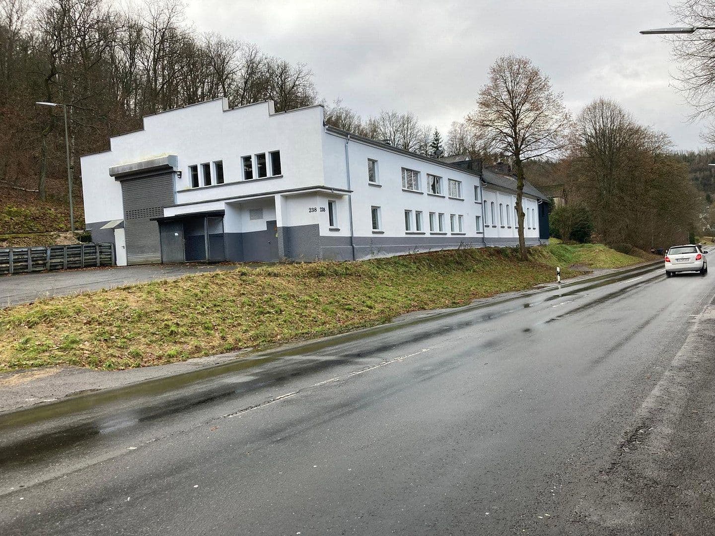 non-residential property to rent, 1,110 m², Siegen, North Rhine-Westphalia non-residential property to rent, 1,110 m², Siegen, North Rhine-Westphalia