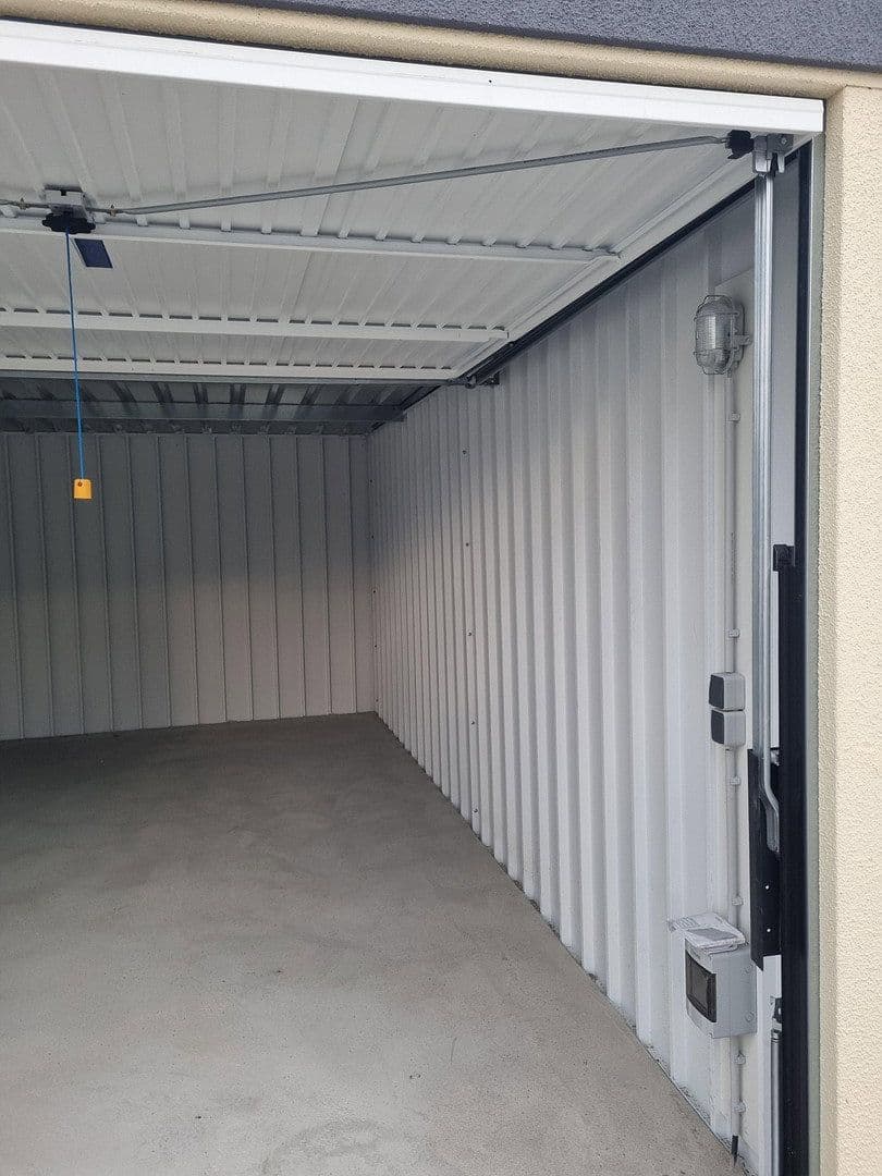 garage to rent, 16 m², Bruchstraße, Lehrte, Lower Saxony garage to rent, 16 m², Bruchstraße, Lehrte, Lower Saxony