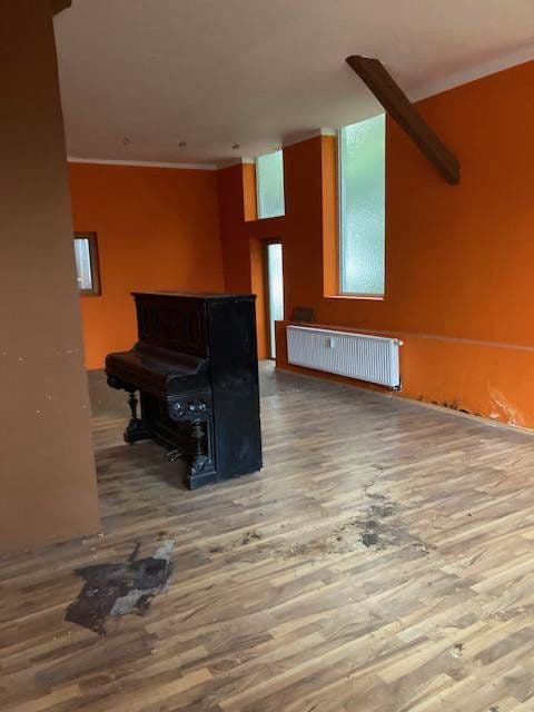 non-residential property to rent, 372 m², Reinshagener Str., Remscheid, North Rhine-Westphalia non-residential property to rent, 372 m², Reinshagener Str., Remscheid, North Rhine-Westphalia