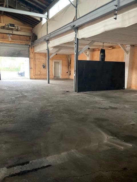 non-residential property to rent, 372 m², Reinshagener Str., Remscheid, North Rhine-Westphalia non-residential property to rent, 372 m², Reinshagener Str., Remscheid, North Rhine-Westphalia
