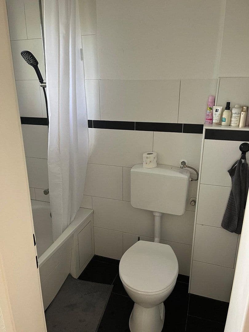 3 bedroom flat to rent, 73 m², Bergisch Gladbach, North Rhine-Westphalia 3 bedroom flat to rent, 73 m², Bergisch Gladbach, North Rhine-Westphalia