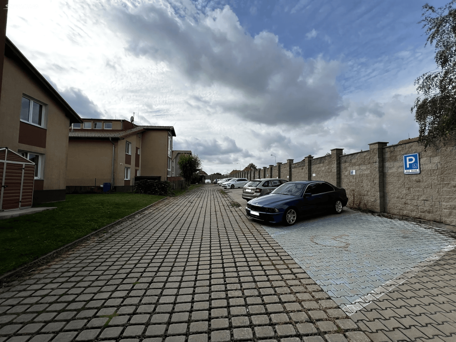 garage to rent, 15 m², Unhošťská, Hostivice, Středočeský Region garage to rent, 15 m², Unhošťská, Hostivice, Středočeský Region