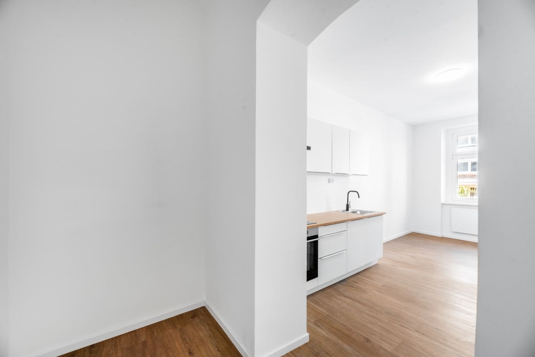 1 bedroom with open-plan kitchen flat for sale, 47 m², Holečkova, Prague, Prague 1 bedroom with open-plan kitchen flat for sale, 47 m², Holečkova, Prague, Prague