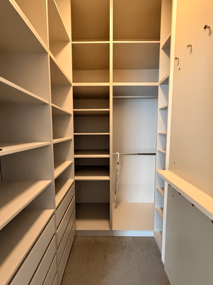 2 bedroom with open-plan kitchen flat to rent, 117 m², Tusarova, Prague, Prague 2 bedroom with open-plan kitchen flat to rent, 117 m², Tusarova, Prague, Prague