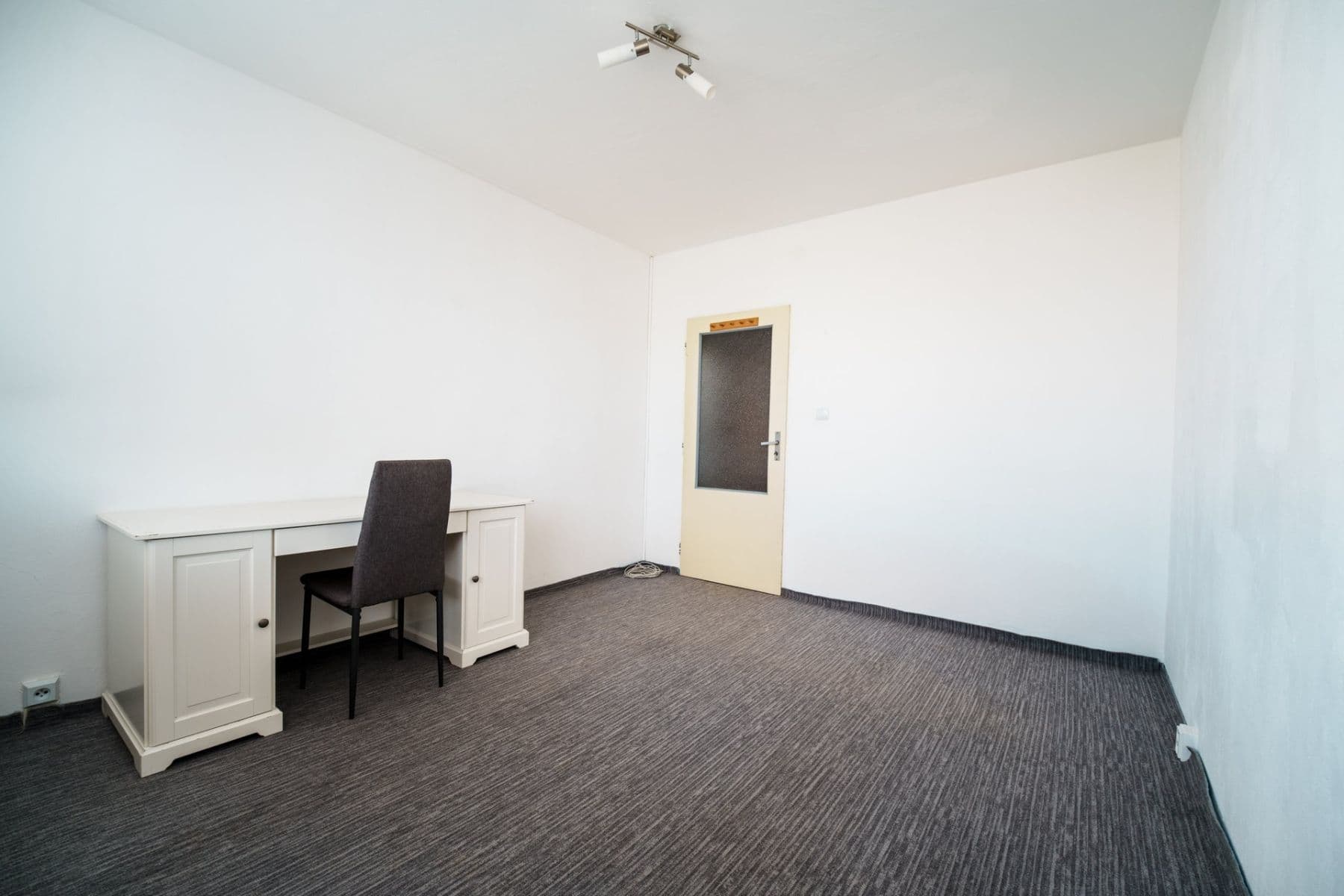 3 bedroom flat to rent, 72 m², Kurzova, Prague, Prague 3 bedroom flat to rent, 72 m², Kurzova, Prague, Prague