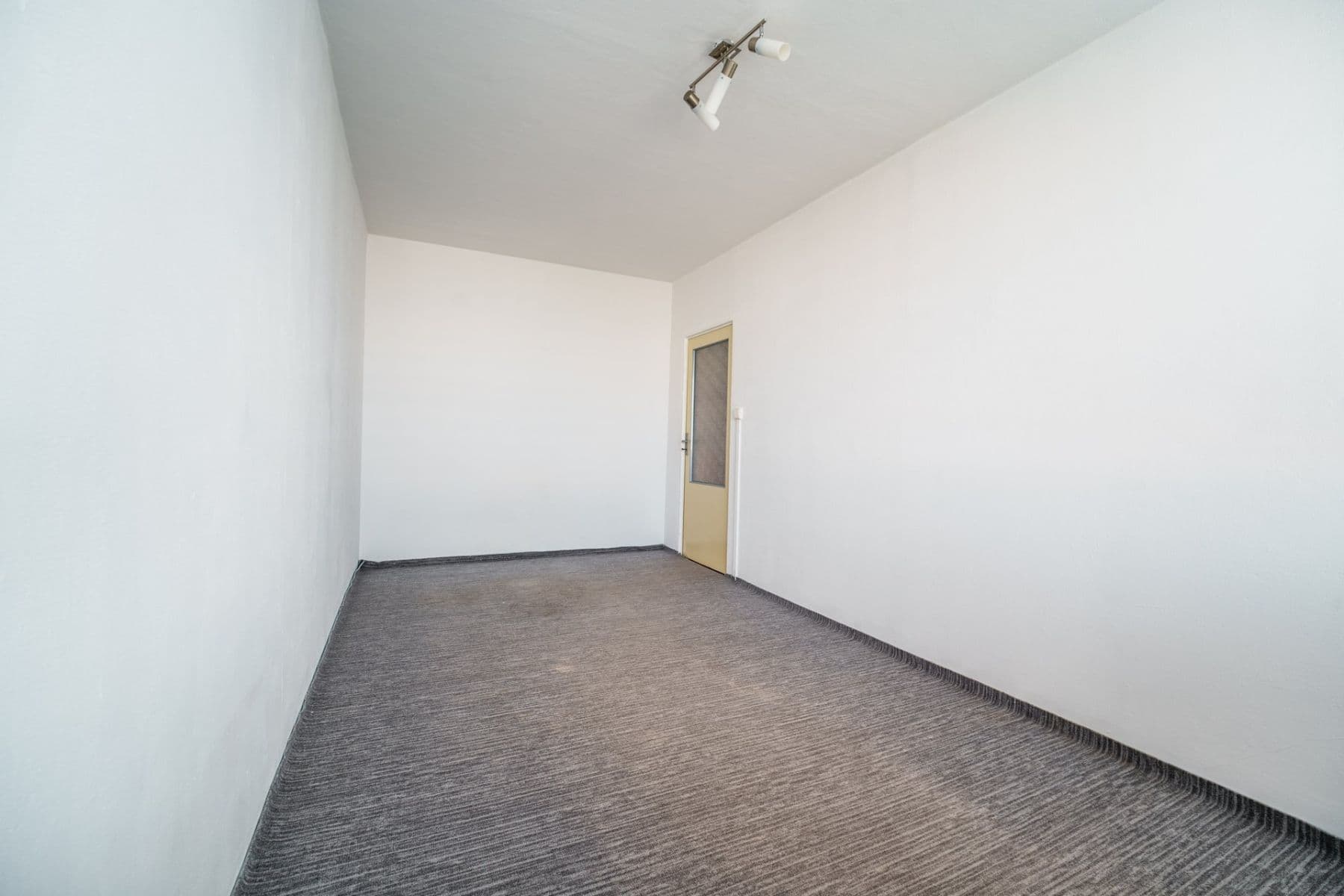 3 bedroom flat to rent, 72 m², Kurzova, Prague, Prague 3 bedroom flat to rent, 72 m², Kurzova, Prague, Prague