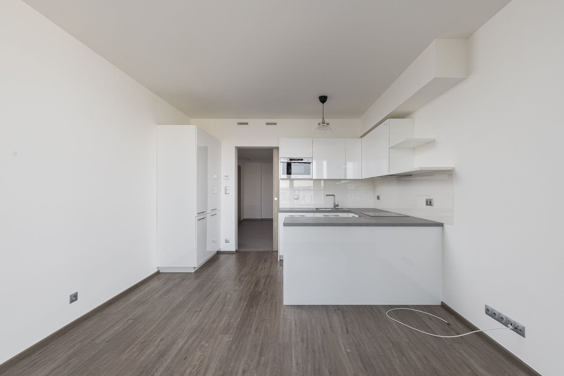 1 bedroom with open-plan kitchen flat to rent, 52 m², Kurta Konráda, Prague, Prague 1 bedroom with open-plan kitchen flat to rent, 52 m², Kurta Konráda, Prague, Prague