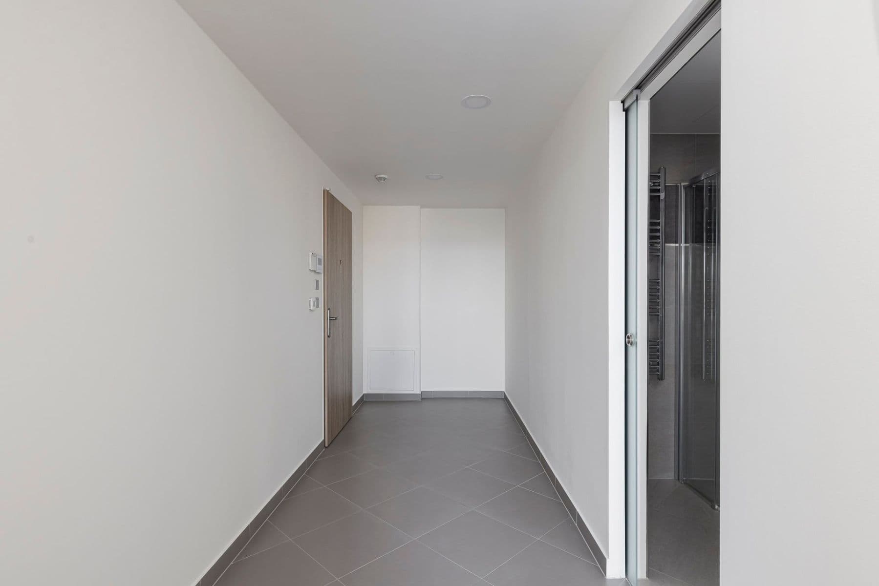 1 bedroom with open-plan kitchen flat to rent, 52 m², Kurta Konráda, Prague, Prague 1 bedroom with open-plan kitchen flat to rent, 52 m², Kurta Konráda, Prague, Prague