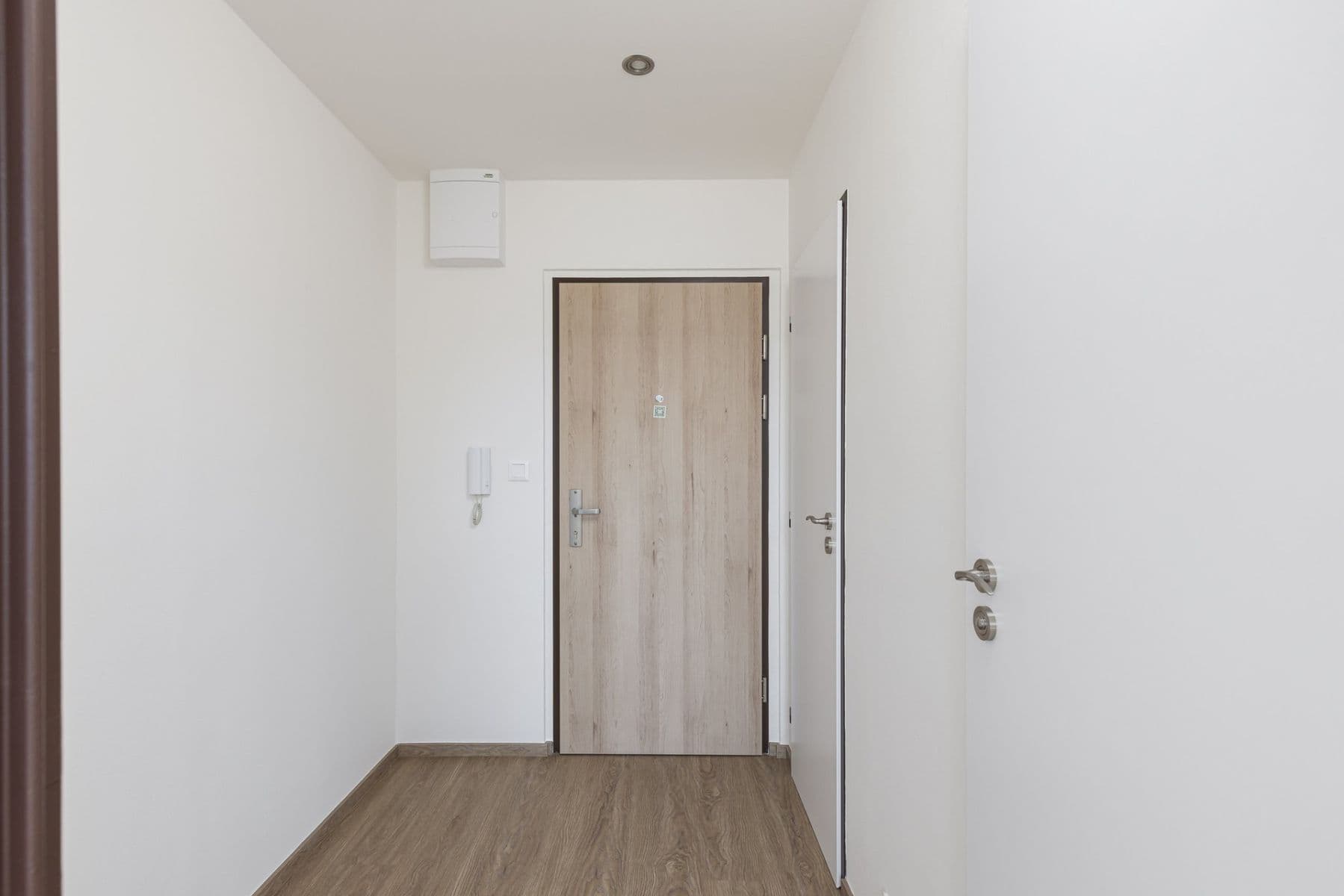 Studio flat to rent, 36 m², Nušlova, Prague, Prague Studio flat to rent, 36 m², Nušlova, Prague, Prague