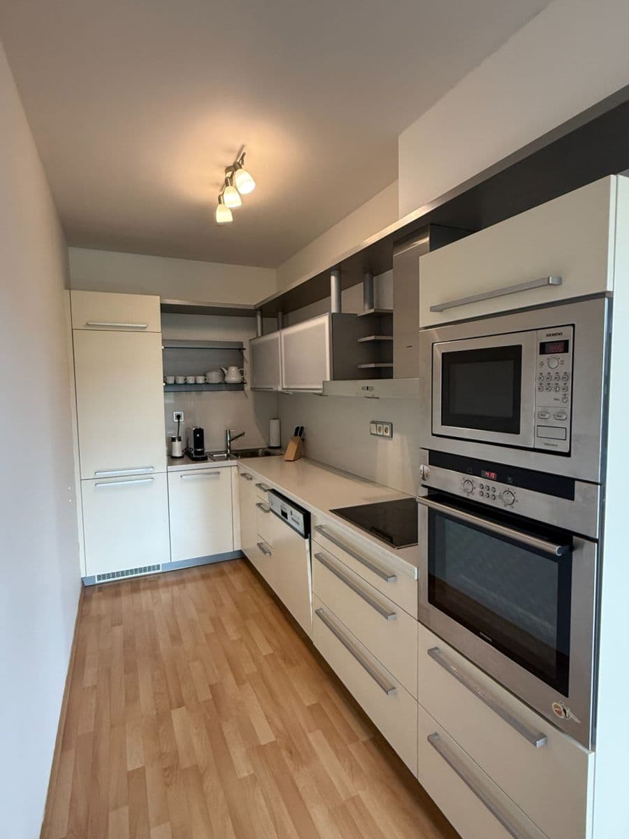 2 bedroom with open-plan kitchen flat for sale, 83 m², Za Valem, Prague, Prague 2 bedroom with open-plan kitchen flat for sale, 83 m², Za Valem, Prague, Prague