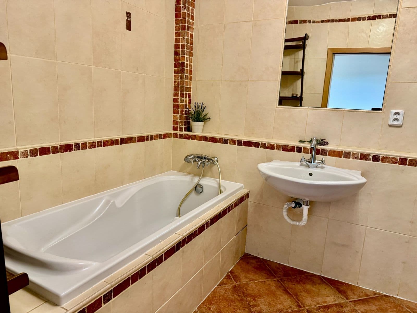 2 bedroom with open-plan kitchen flat for sale, 83 m², Za Valem, Prague, Prague 2 bedroom with open-plan kitchen flat for sale, 83 m², Za Valem, Prague, Prague