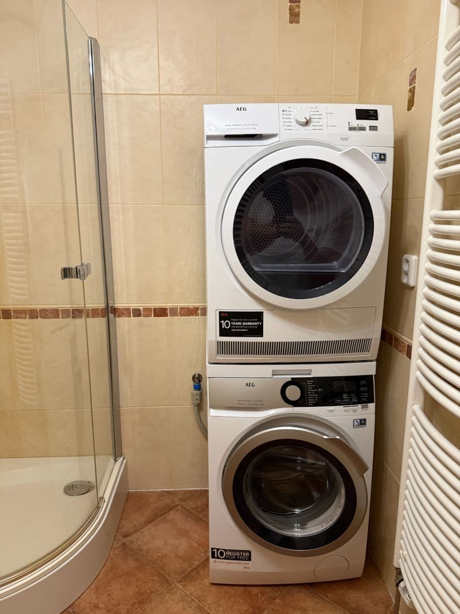 2 bedroom with open-plan kitchen flat for sale, 83 m², Za Valem, Prague, Prague 2 bedroom with open-plan kitchen flat for sale, 83 m², Za Valem, Prague, Prague