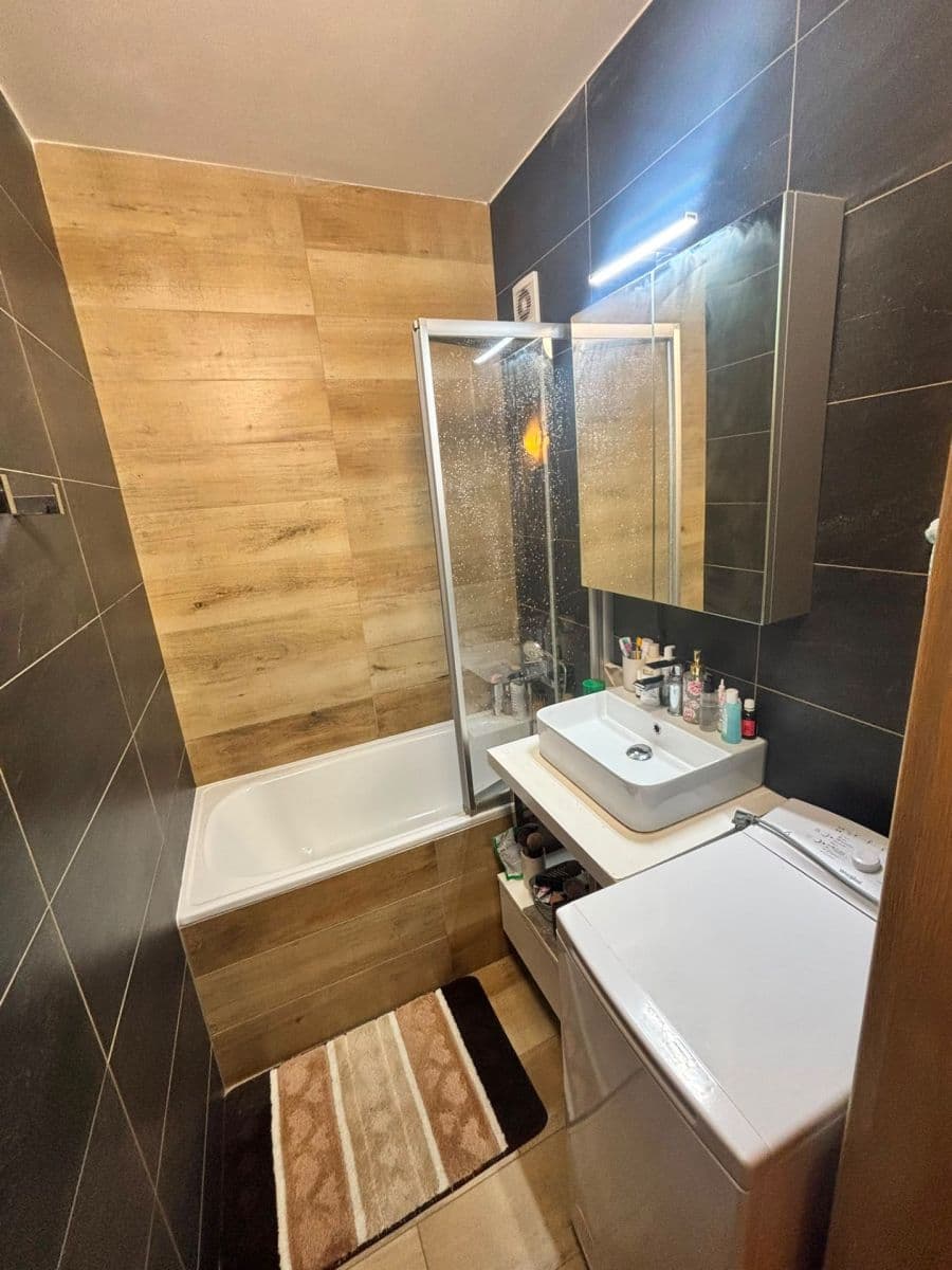 1 bedroom with open-plan kitchen flat to rent, 42 m², Rochovská, Prague, Prague 1 bedroom with open-plan kitchen flat to rent, 42 m², Rochovská, Prague, Prague
