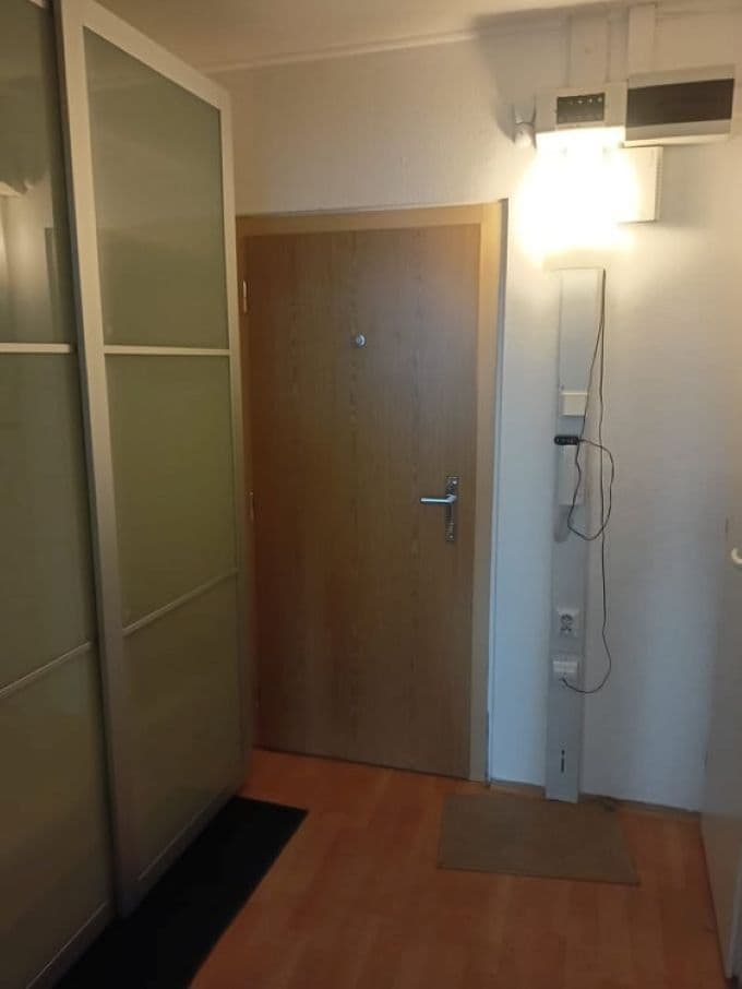 1 bedroom with open-plan kitchen flat to rent, 40 m², Makovského, Prague, Prague 1 bedroom with open-plan kitchen flat to rent, 40 m², Makovského, Prague, Prague