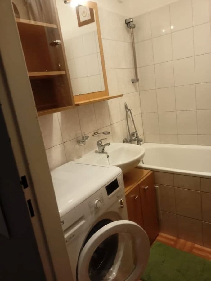 1 bedroom with open-plan kitchen flat to rent, 40 m², Makovského, Prague, Prague 1 bedroom with open-plan kitchen flat to rent, 40 m², Makovského, Prague, Prague