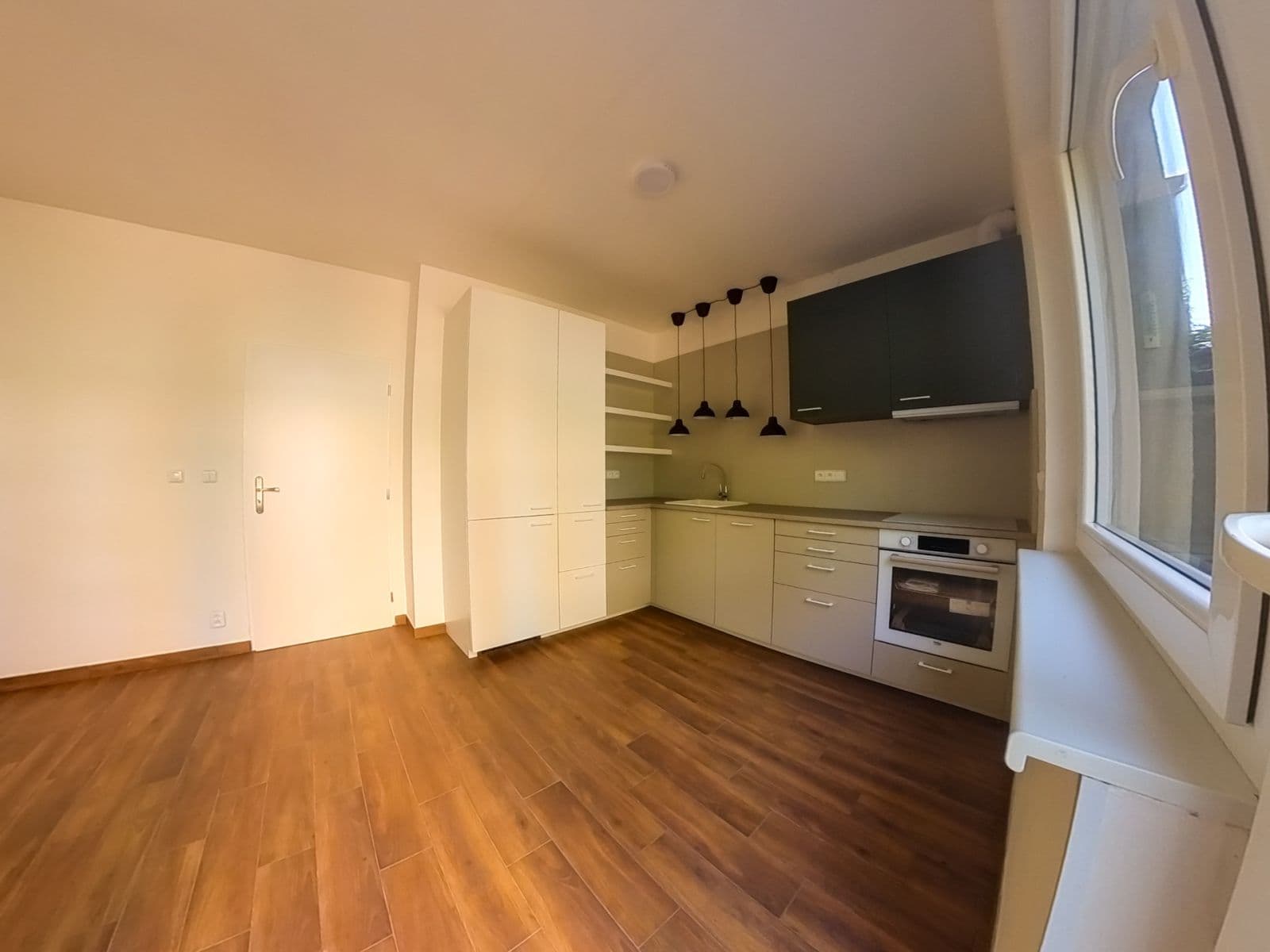 1 bedroom with open-plan kitchen flat to rent, 34 m², Cihlářská, Prague, Prague 1 bedroom with open-plan kitchen flat to rent, 34 m², Cihlářská, Prague, Prague