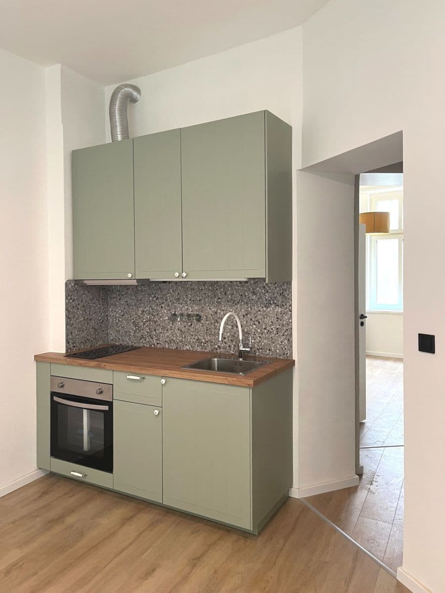 1 bedroom with open-plan kitchen flat to rent, 36 m², Moravská, Karlovy Vary, Karlovarský Region 1 bedroom with open-plan kitchen flat to rent, 36 m², Moravská, Karlovy Vary, Karlovarský Region