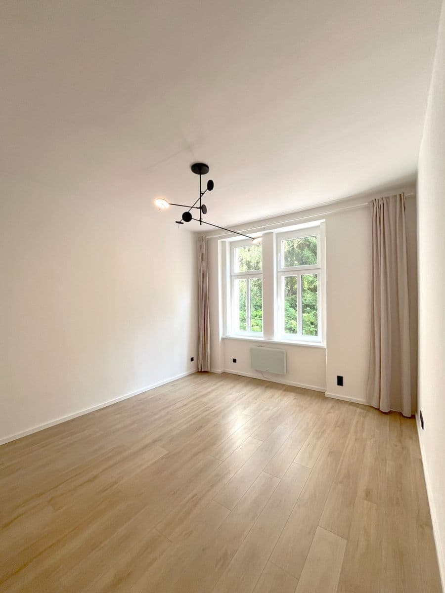 1 bedroom with open-plan kitchen flat to rent, 36 m², Moravská, Karlovy Vary, Karlovarský Region 1 bedroom with open-plan kitchen flat to rent, 36 m², Moravská, Karlovy Vary, Karlovarský Region