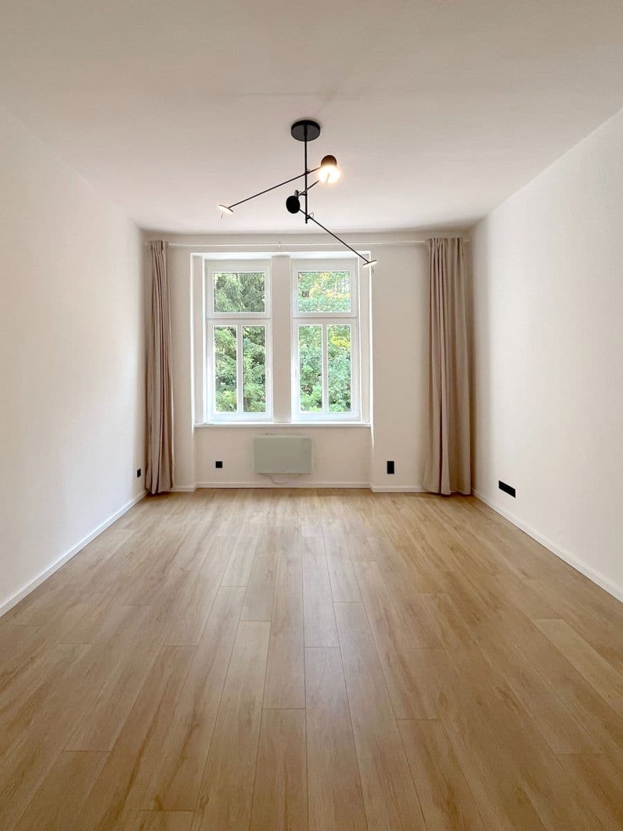 1 bedroom with open-plan kitchen flat to rent, 36 m², Moravská, Karlovy Vary, Karlovarský Region 1 bedroom with open-plan kitchen flat to rent, 36 m², Moravská, Karlovy Vary, Karlovarský Region