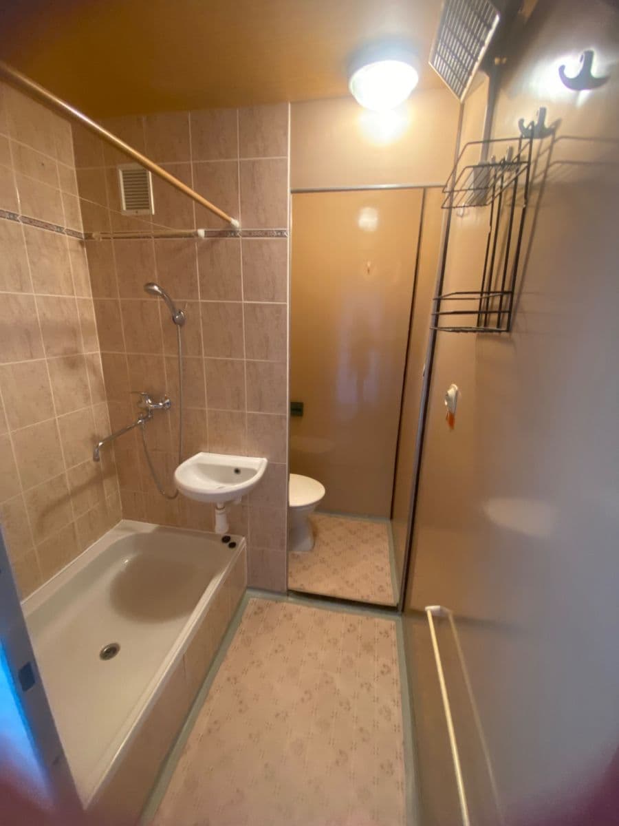 1 bedroom with open-plan kitchen flat to rent, 37 m², T. G. Masaryka, Nové Město nad Metují, Královéhradecký Region 1 bedroom with open-plan kitchen flat to rent, 37 m², T. G. Masaryka, Nové Město nad Metují, Královéhradecký Region