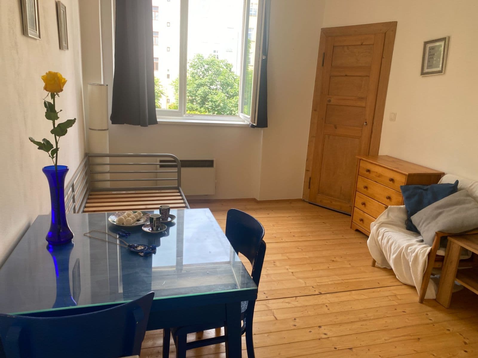 Studio flat to rent, 18 m², Sarajevská, Prague, Prague Studio flat to rent, 18 m², Sarajevská, Prague, Prague