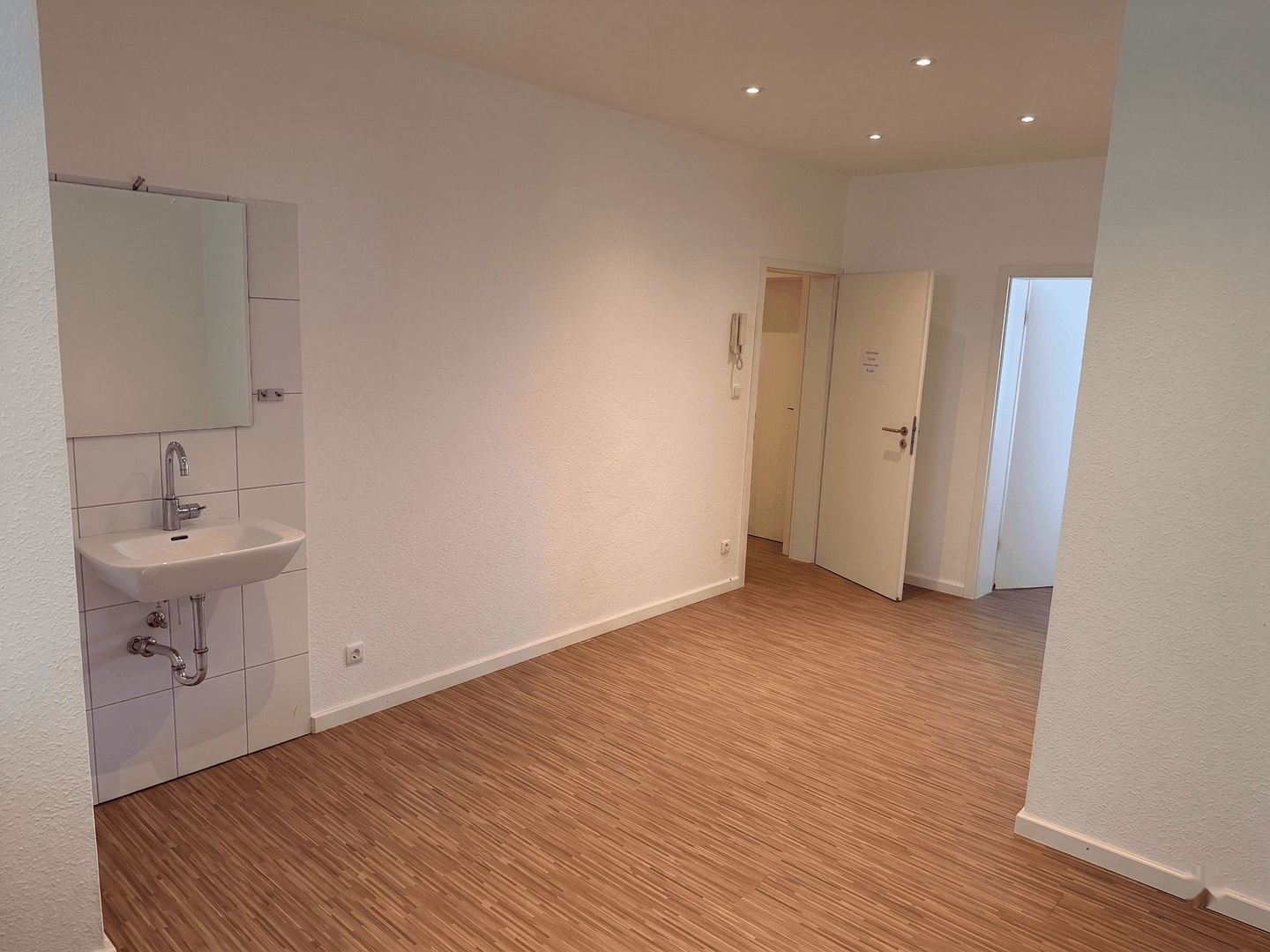 office to rent, 77 m², Vestische Straße 96, Oberhausen, North Rhine-Westphalia office to rent, 77 m², Vestische Straße 96, Oberhausen, North Rhine-Westphalia