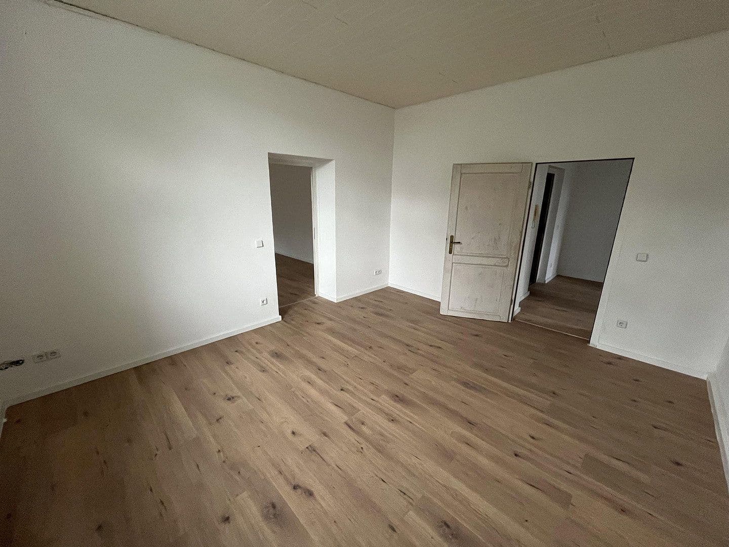 house for sale, 446 m², Brehnaer Straße 6, Bitterfeld-Wolfen, Saxony-Anhalt house for sale, 446 m², Brehnaer Straße 6, Bitterfeld-Wolfen, Saxony-Anhalt
