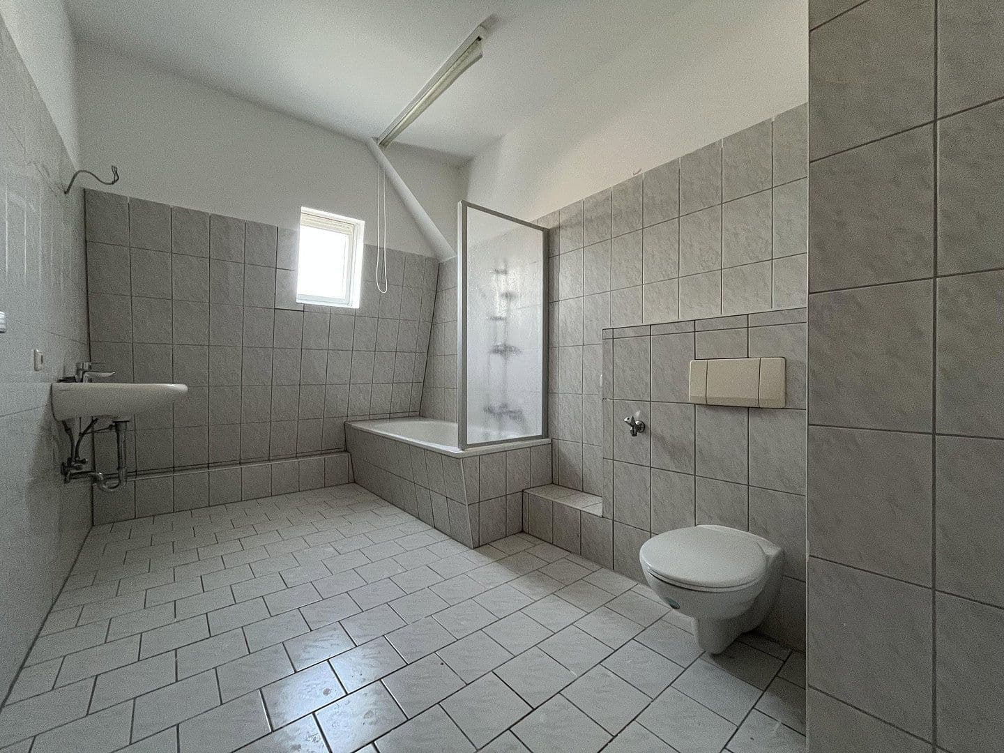house for sale, 446 m², Brehnaer Straße 6, Bitterfeld-Wolfen, Saxony-Anhalt house for sale, 446 m², Brehnaer Straße 6, Bitterfeld-Wolfen, Saxony-Anhalt