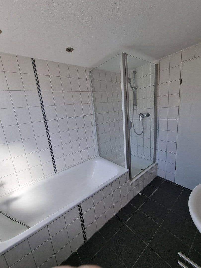 house to rent, 142 m², Hans-Vilz-Weg 5, Düsseldorf-Wittlaer, North Rhine-Westphalia house to rent, 142 m², Hans-Vilz-Weg 5, Düsseldorf-Wittlaer, North Rhine-Westphalia