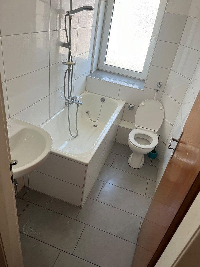 5 bedroom flat to rent, 100 m², Gerther Straße 8, Bochum, North Rhine-Westphalia 5 bedroom flat to rent, 100 m², Gerther Straße 8, Bochum, North Rhine-Westphalia