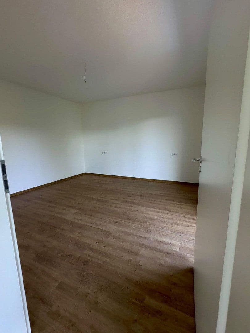 2 bedroom with open-plan kitchen flat to rent, 107 m², Harthäuser Straße 18, Igersheim, Baden-Württemberg 2 bedroom with open-plan kitchen flat to rent, 107 m², Harthäuser Straße 18, Igersheim, Baden-Württemberg