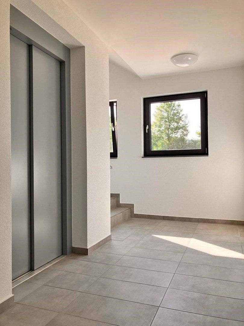 2 bedroom with open-plan kitchen flat to rent, 107 m², Harthäuser Straße 18, Igersheim, Baden-Württemberg 2 bedroom with open-plan kitchen flat to rent, 107 m², Harthäuser Straße 18, Igersheim, Baden-Württemberg