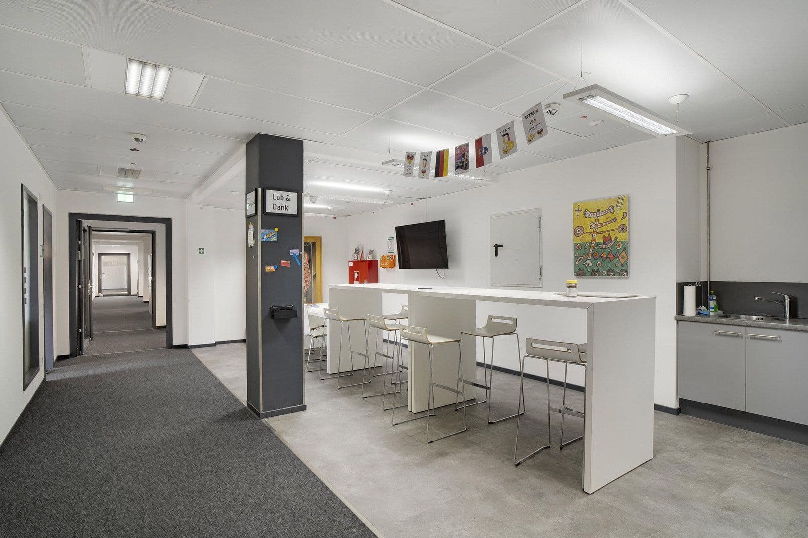 office to rent, 1,160 m², Otto-Fleck-Schneise 8, Frankfurt am Main, Hesse office to rent, 1,160 m², Otto-Fleck-Schneise 8, Frankfurt am Main, Hesse