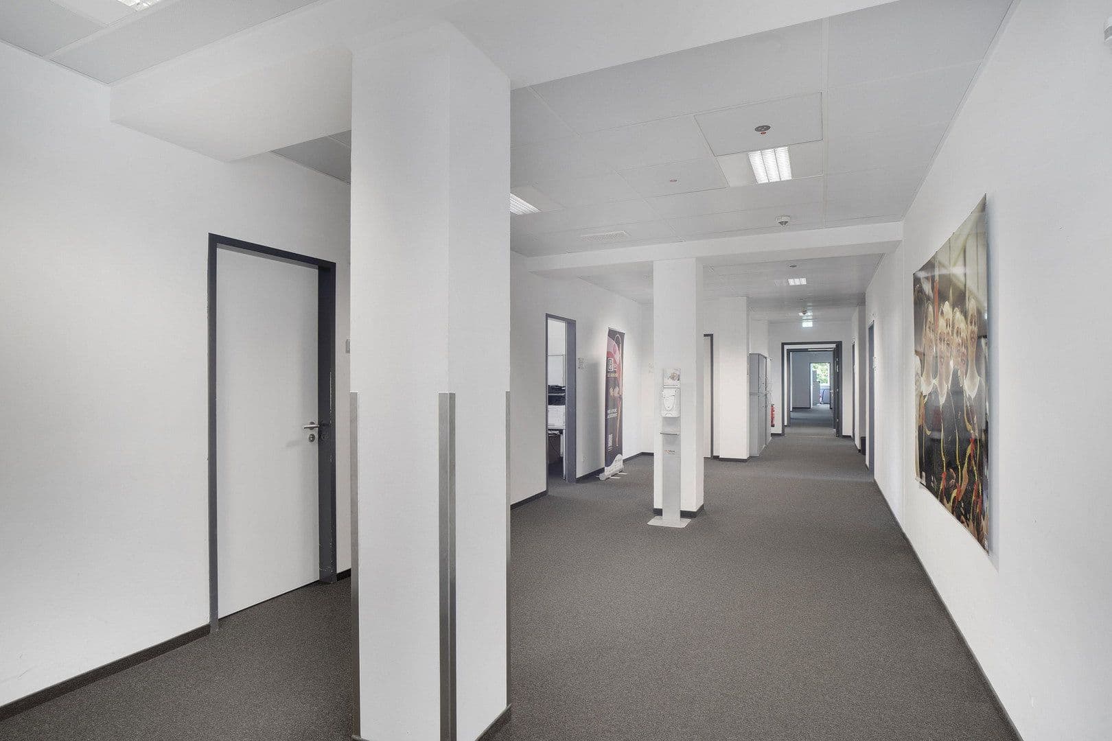 office to rent, 1,160 m², Otto-Fleck-Schneise 8, Frankfurt am Main, Hesse office to rent, 1,160 m², Otto-Fleck-Schneise 8, Frankfurt am Main, Hesse