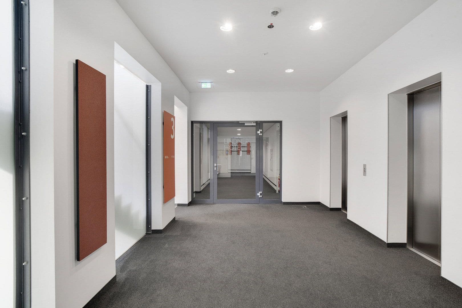 office to rent, 1,160 m², Otto-Fleck-Schneise 8, Frankfurt am Main, Hesse office to rent, 1,160 m², Otto-Fleck-Schneise 8, Frankfurt am Main, Hesse