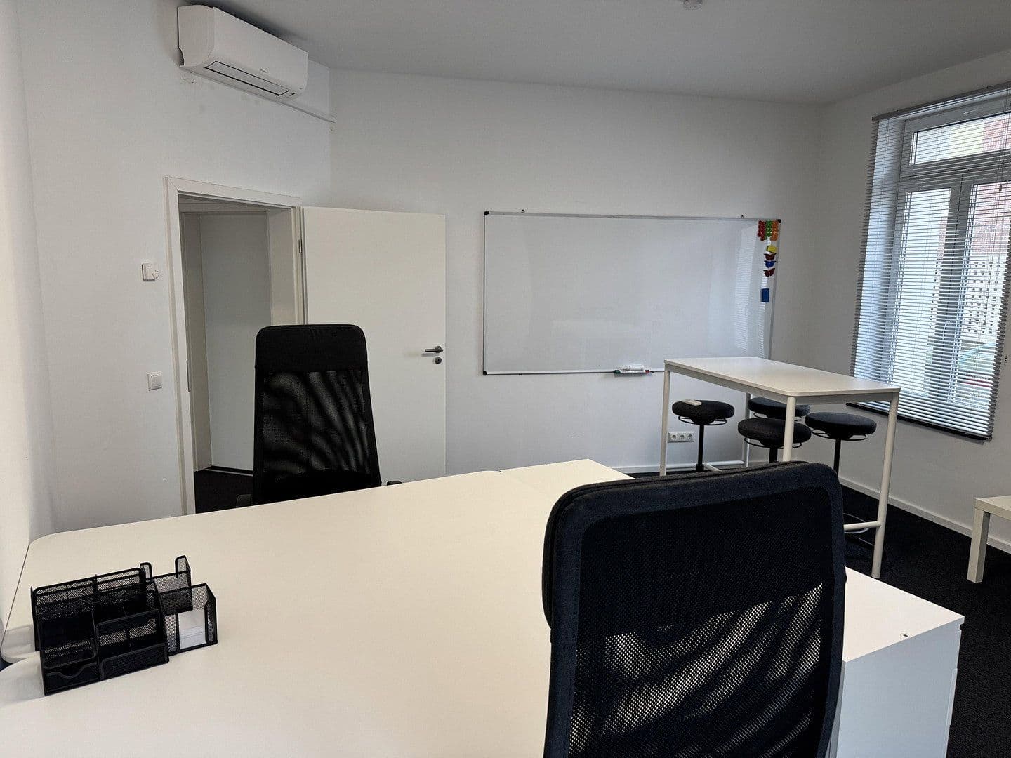 office to rent, 145 m², Leverkusen, North Rhine-Westphalia office to rent, 145 m², Leverkusen, North Rhine-Westphalia